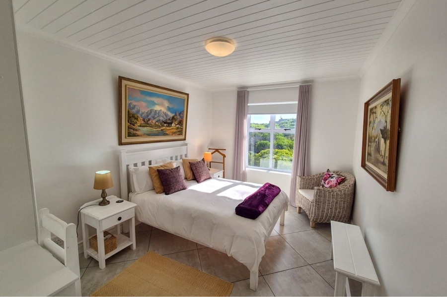 4 Bedroom Property for Sale in Oceanview Heights Western Cape